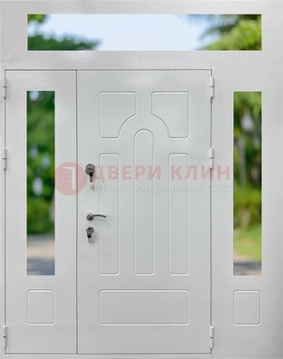 Белая стальная дверь порошок со стеклом и фрамугами ДФГ-11 в Ставрополе