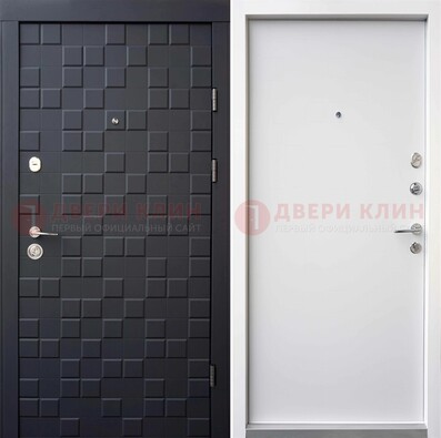 Темная входная дверь с белой МДФ внутри ДМ-222 в Домодедово