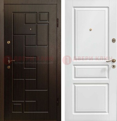 Входная дверь Коричневая металлическая филенчатая с белой МДФ внутри ДМ-241 в Домодедово