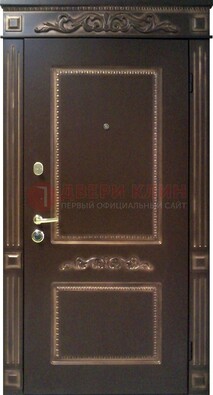 Входная дверь с массивом дуба в темном цвете ДМД-65 в Домодедово
