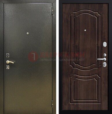 Темно-серая железная дверь с порошковым покрытием и коричневой МДФ ДП-288 в Домодедово