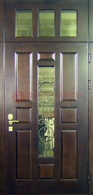 Парадная дверь со стеклянными вставками и ковкой ДПР-1 в офисное здание в Уфе