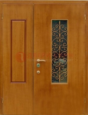 Входная дверь Дверь со вставками из стекла и ковки ДПР-20 в холл в Домодедово