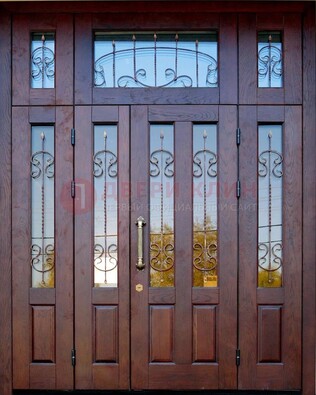 Парадная дверь с прямоугольными стеклянными вставками ДПР-5 для частного дома в Домодедово