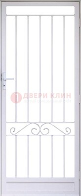 Белая стальная решетчатая дверь с волютами ДР-30 в Домодедово