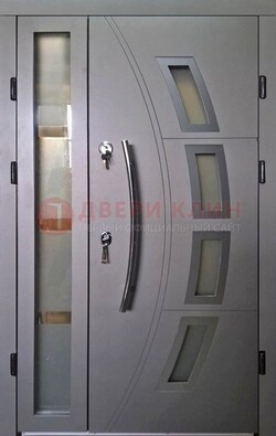 Серая железная дверь для дома со стеклом ДС-17 в Домодедово