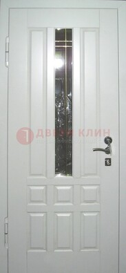 Белая металлическая дверь со стеклом ДС-1 в загородный дом в Домодедово
