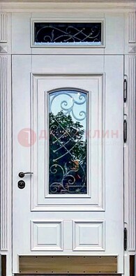 Металлическая дверь со стеклом и ковкой в белом цвете ДСК-148 