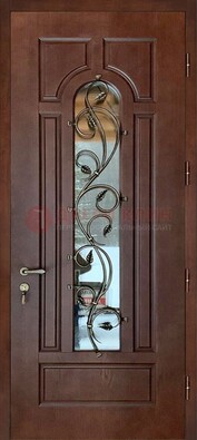 Коричневая наружная дверь со стеклом и ковкой для дома ДСК-159 в Сергиевом Посаде