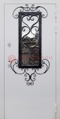 Белая уличная дверь Порошок со стеклом и ковкой ДСК-222 в Домодедово