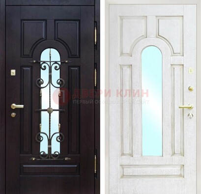 Металлическая дверь со стеклом и ковкой ДСК-55 в частный дом в Домодедово