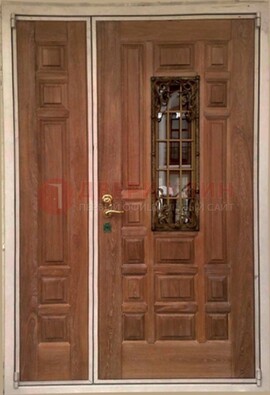 Стальная дверь со стеклом и ковкой ДСК-68 в общественное здание в Домодедово