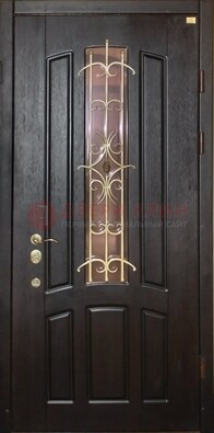Металлическая дверь со стеклом и ковкой ДСК-79 для загородного дома в Домодедово