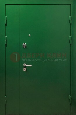 Зеленая распашная тамбурная дверь Порошок ДТМ-47 в Домодедово