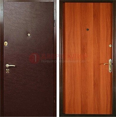 Коричневая металлическая дверь с винилискожей ДВ-20 в Домодедово