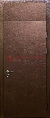 Коричневая стальная дверь с винилискожей ДВ-24 