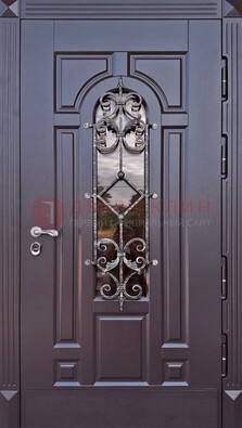 Темная уличная дверь с виноритом и стеклом с ковкой ДВТ-164 