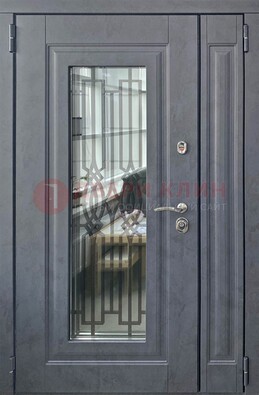 Серая стальная дверь Винорит со стеклом и ковкой ПЛ-29 в Домодедово