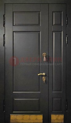Черная полуторная железная дверь для частного дома ПЛ-2 в Домодедово